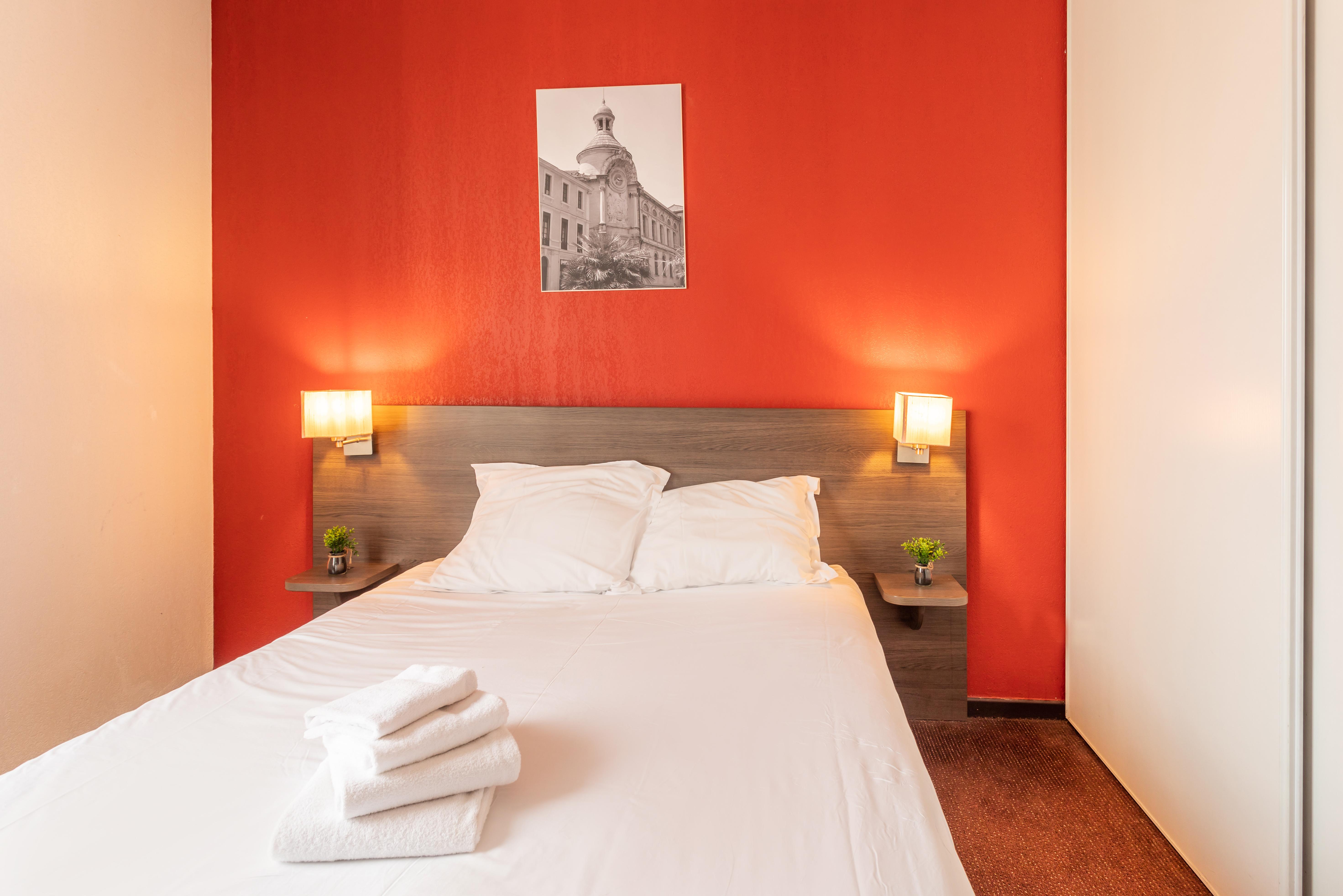 Comfort Aparthotel Nimes Centre Екстериор снимка