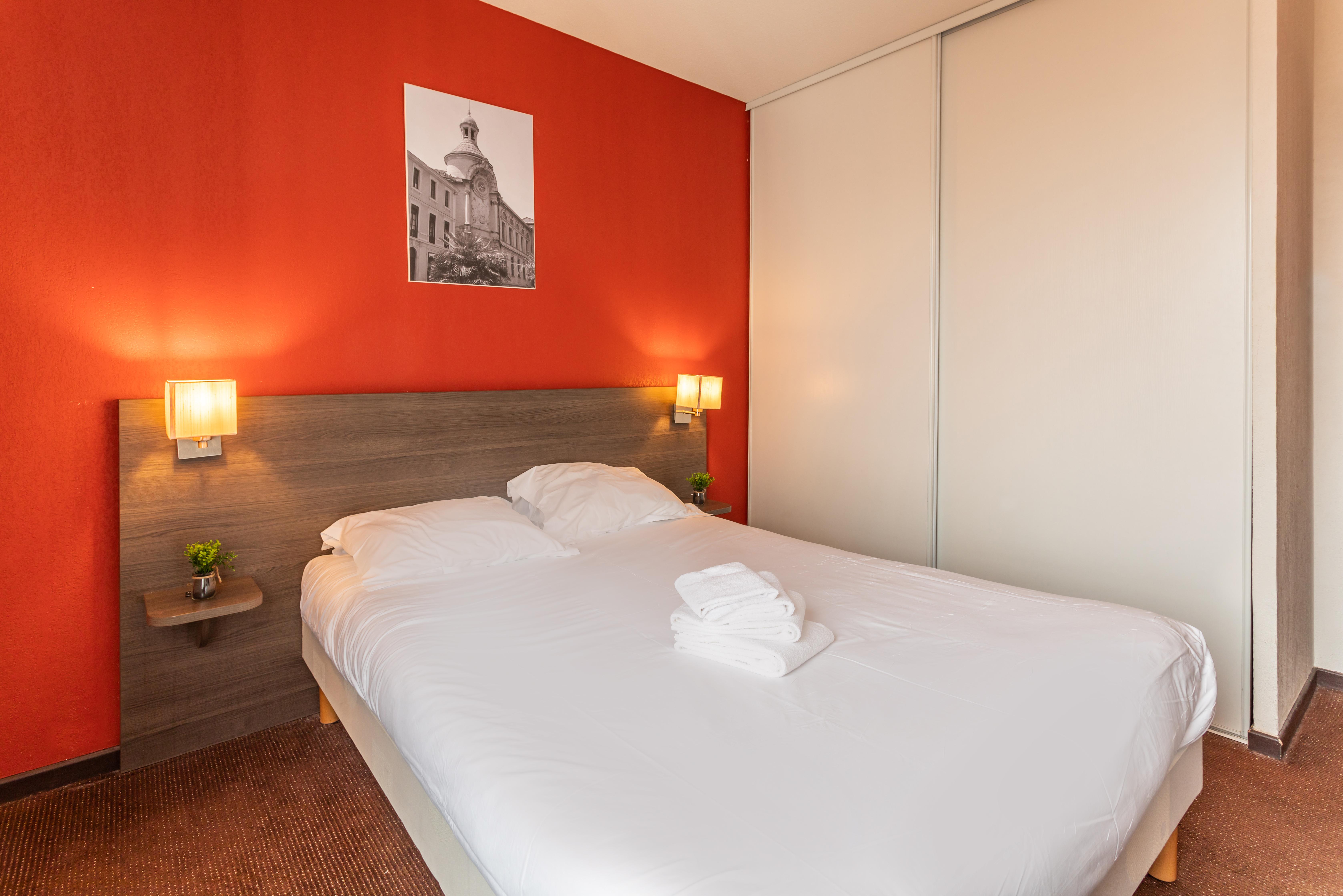 Comfort Aparthotel Nimes Centre Екстериор снимка