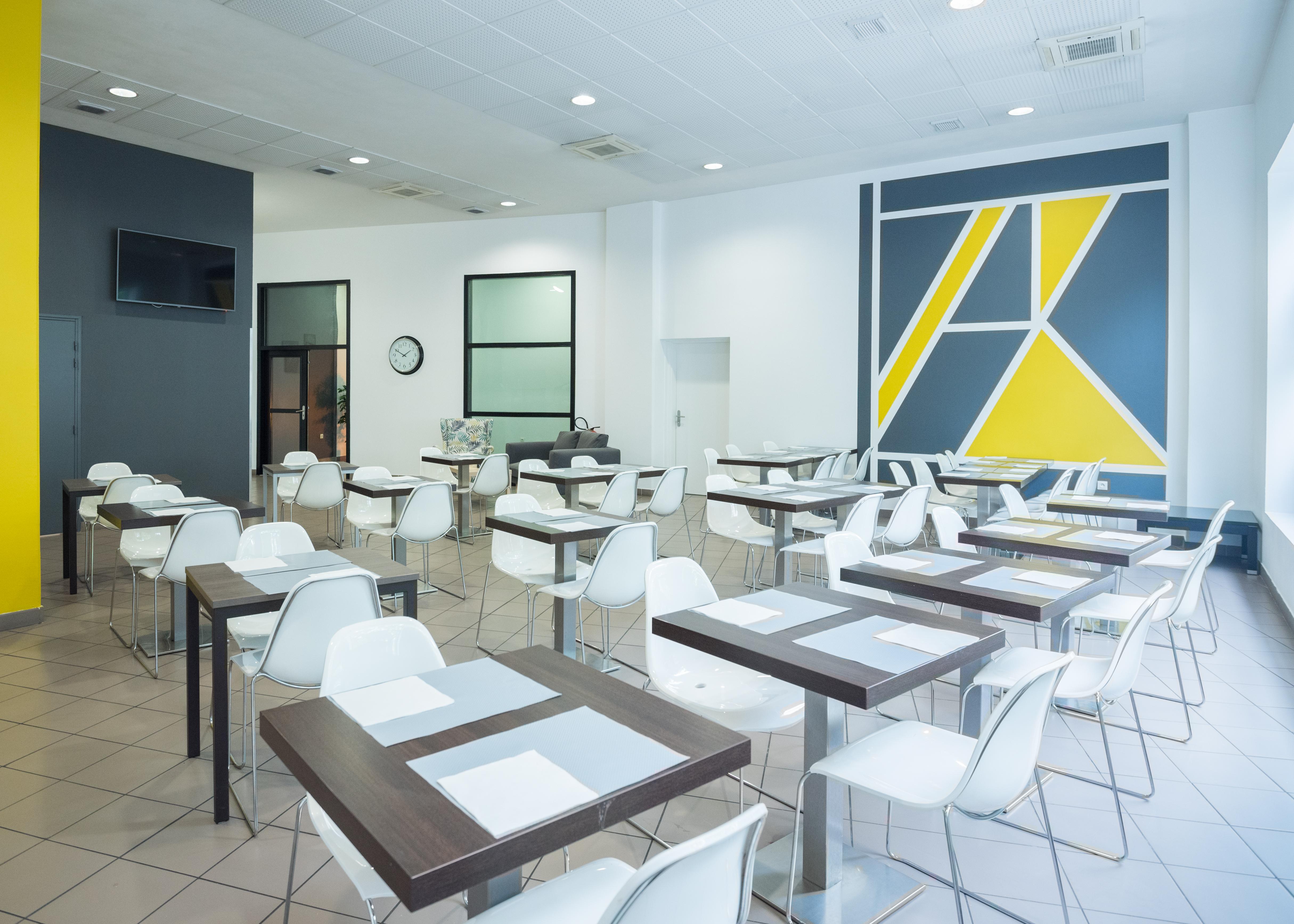 Comfort Aparthotel Nimes Centre Екстериор снимка