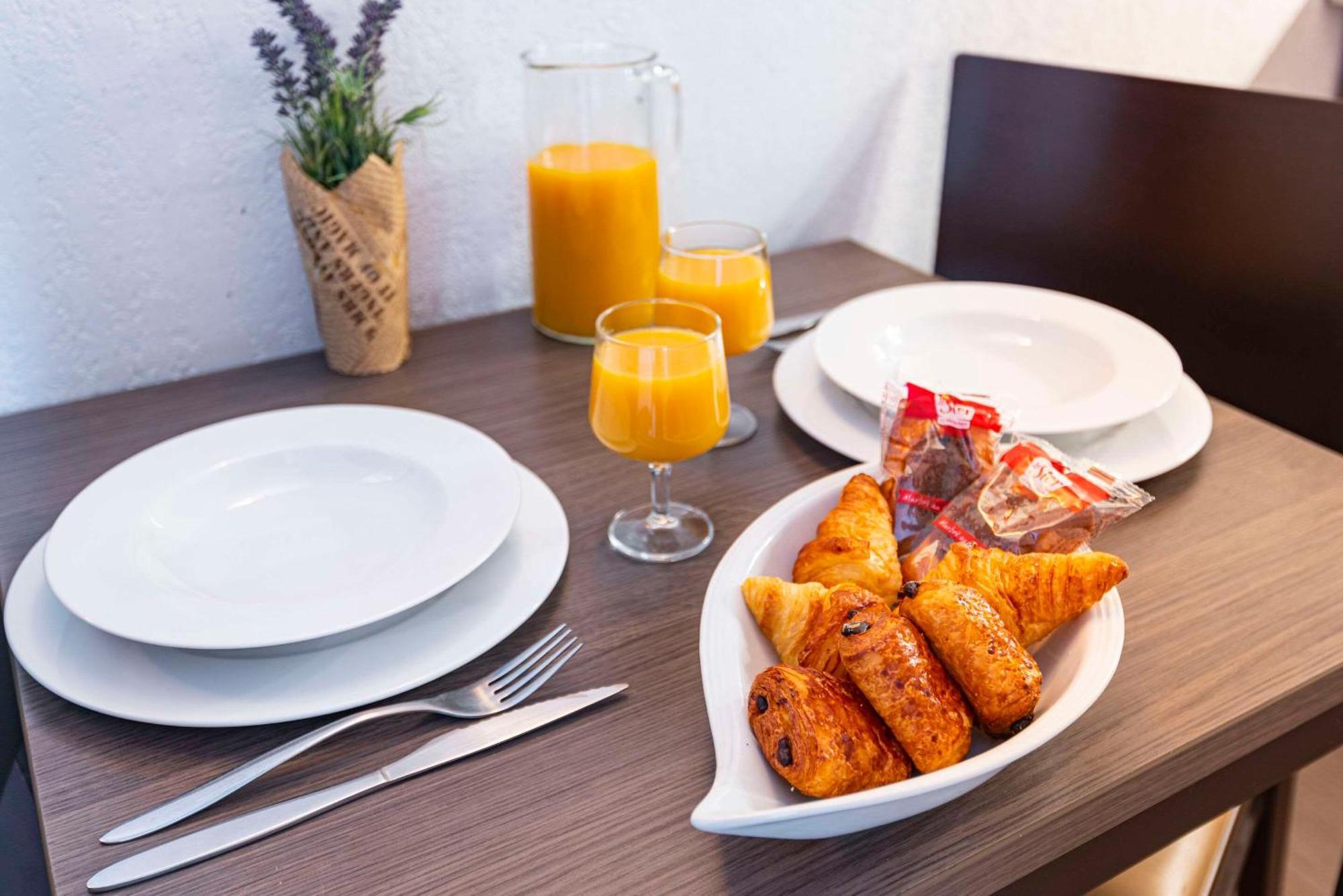 Comfort Aparthotel Nimes Centre Екстериор снимка