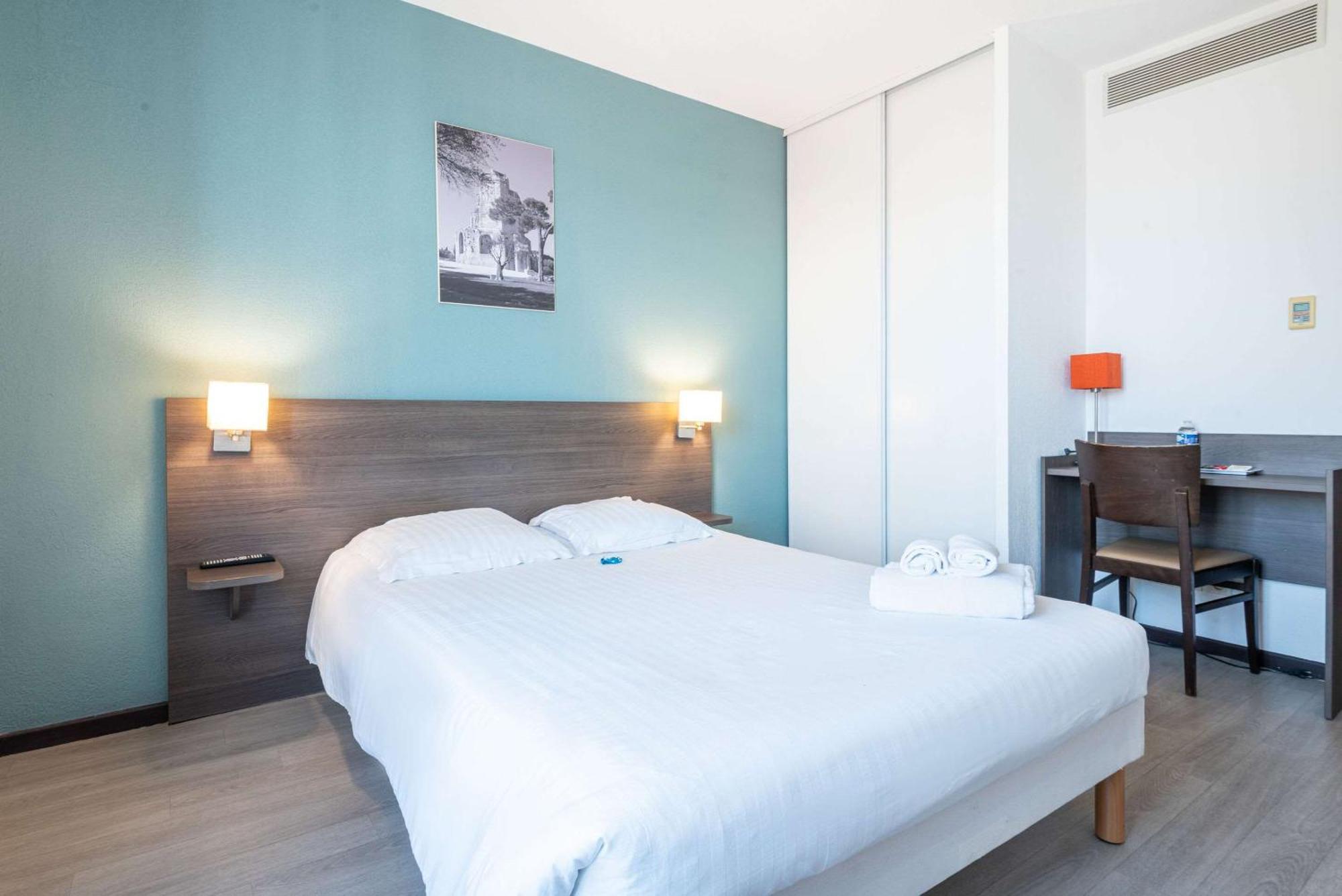 Comfort Aparthotel Nimes Centre Екстериор снимка