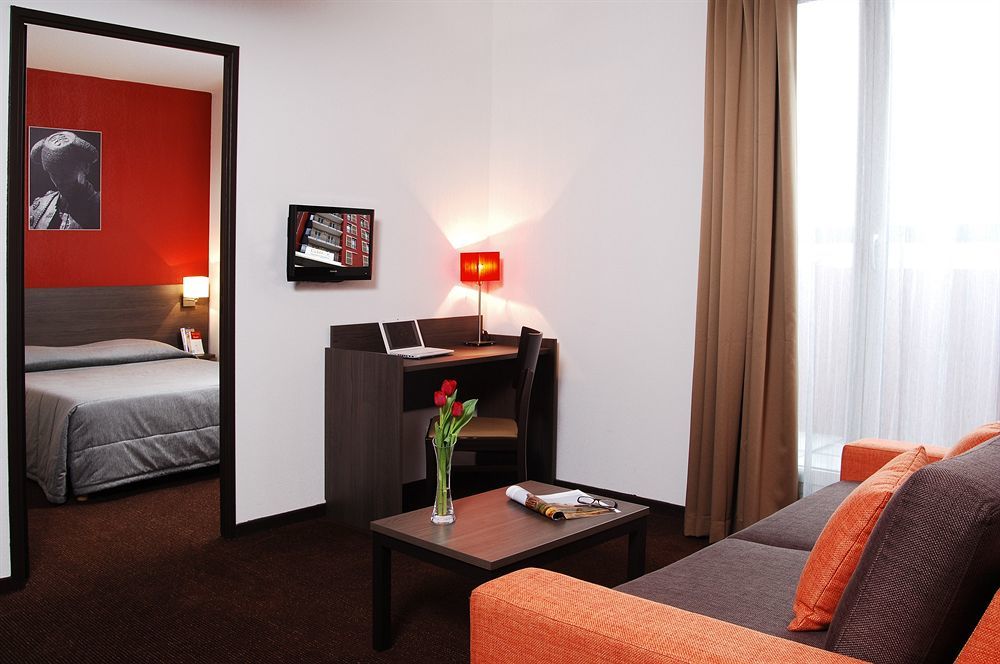 Comfort Aparthotel Nimes Centre Стая снимка
