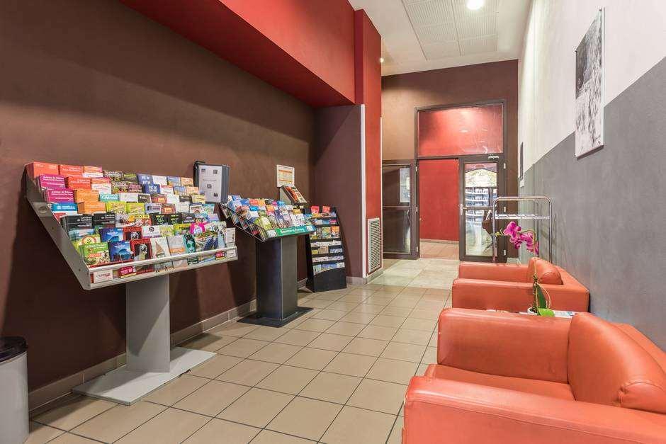 Comfort Aparthotel Nimes Centre Интериор снимка